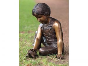 Tuinbeeld - bronzen beeld - Jongen met schildpad - 48 cm hoog Bronzartes