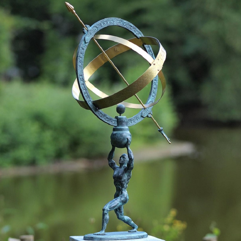 Vergevingsgezind defect jas Tuinbeeld - bronzen beeld - Man met zonnewijzer Trendybywave.nl