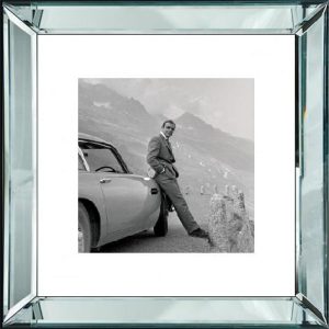 James Bond - Aston Martin - Spiegellijst met prent - 50 x 50 cm