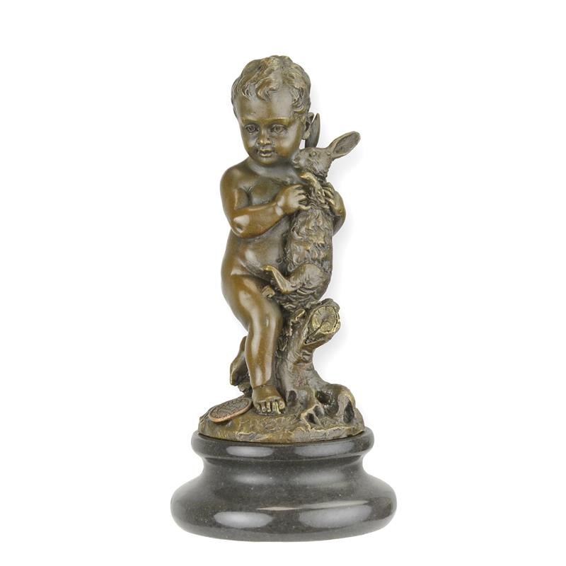 Bronzen beeld - Kleine jongen met konijn - sculptuur - 15,2 cm hoog